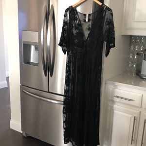 Gypsy Junkies black lace jacket. No size noted. Small. No snags